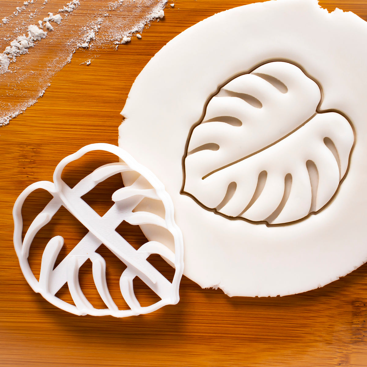 monstera leaf cutter Monstera Leaf (Swiss Cheese Plant) Cookie Cutter – Bakerlogy