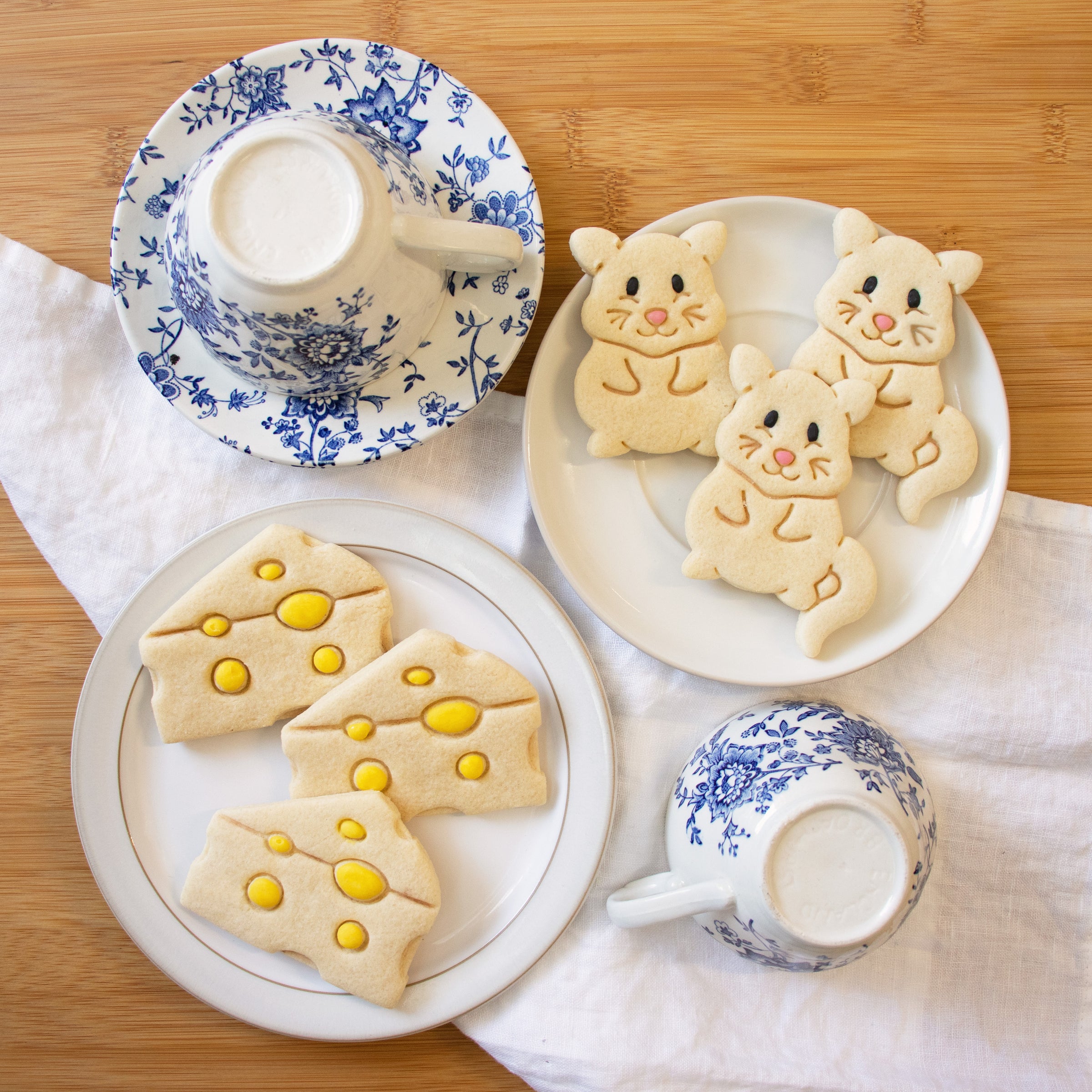 cute mouse and cheese cookies