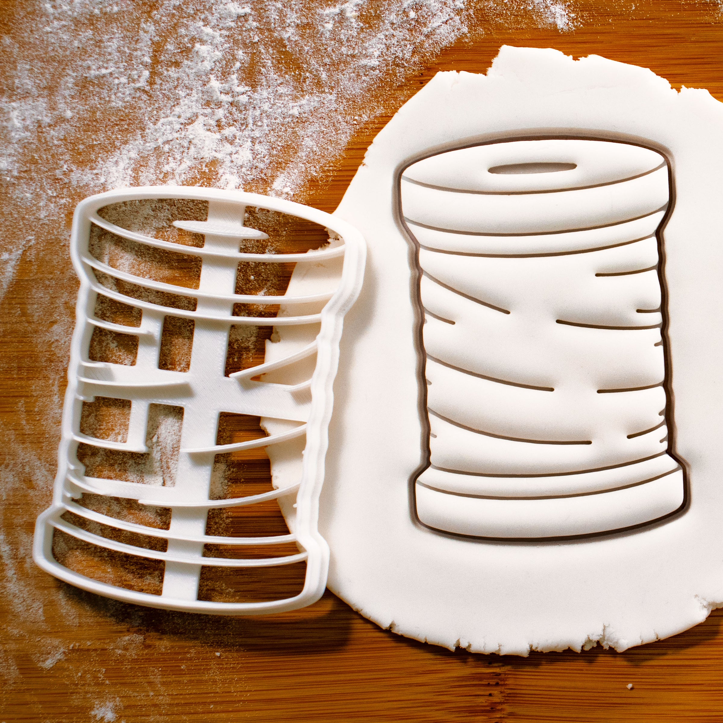 Spool of Thread Cookie Cutter – Bakerlogy