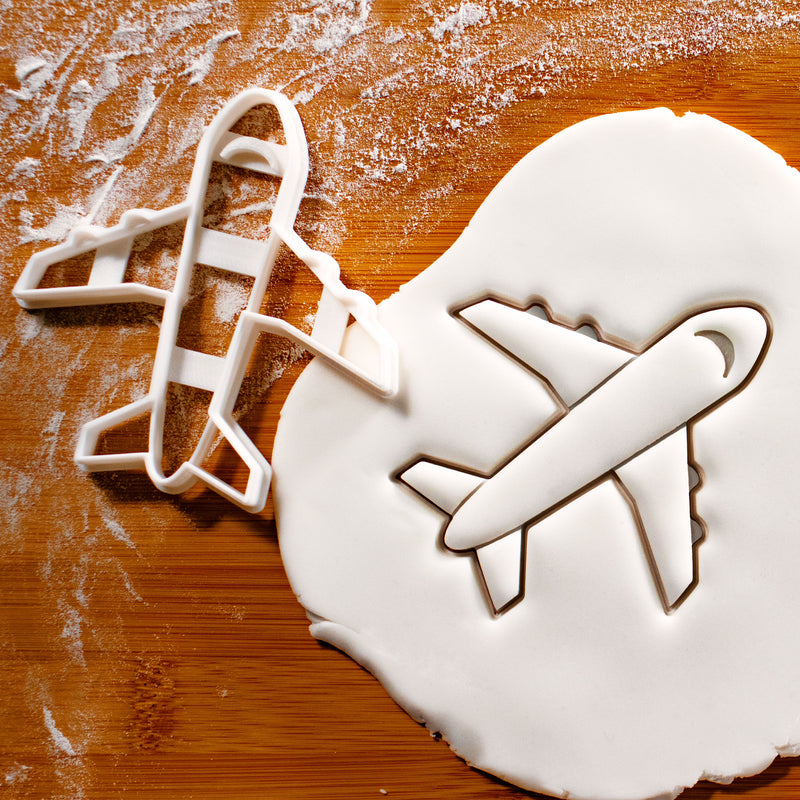 Airplane cookie cutter
