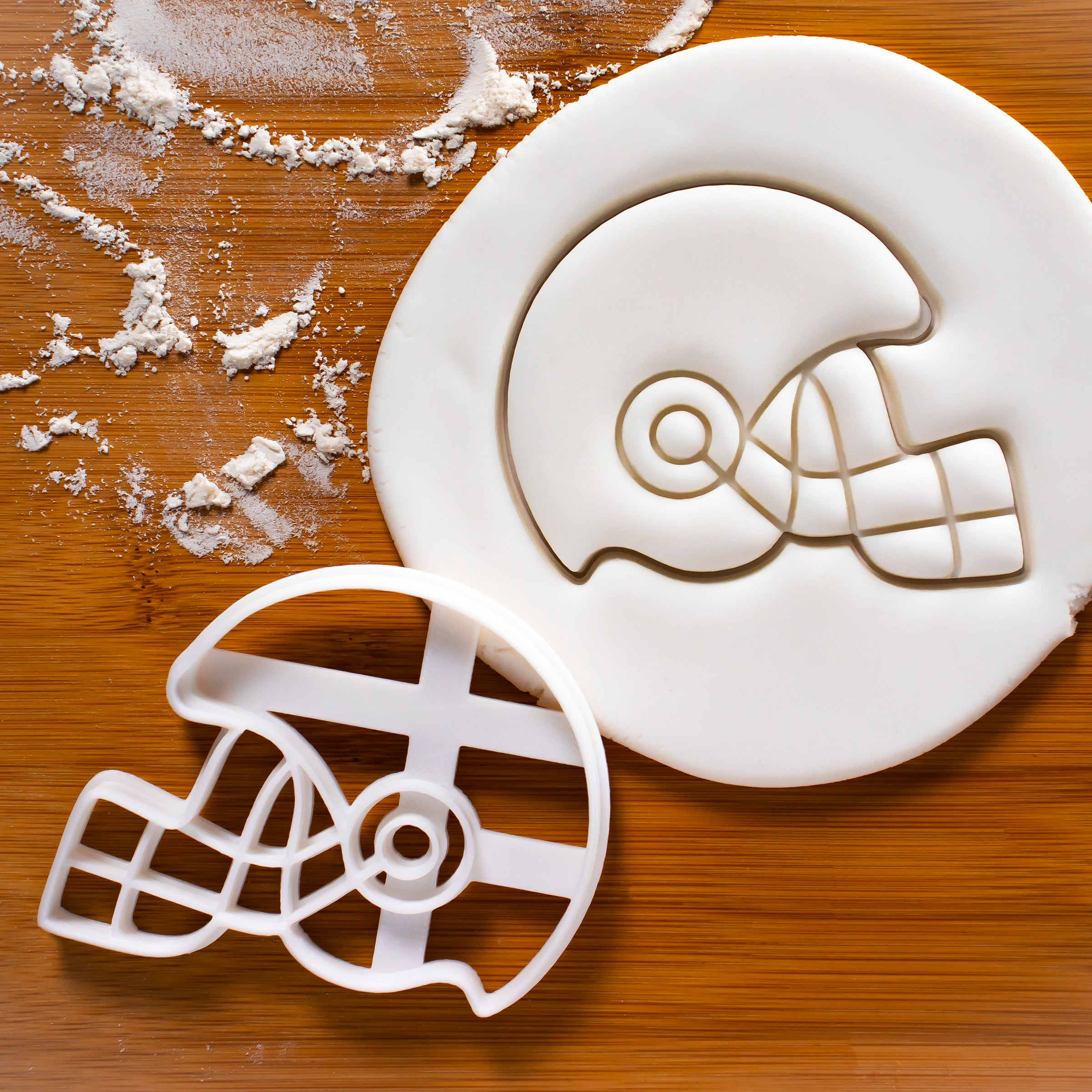 cookie cutters football helmet Set of 2 American Football and Helmet Cookie Cutters – Bakerlogy